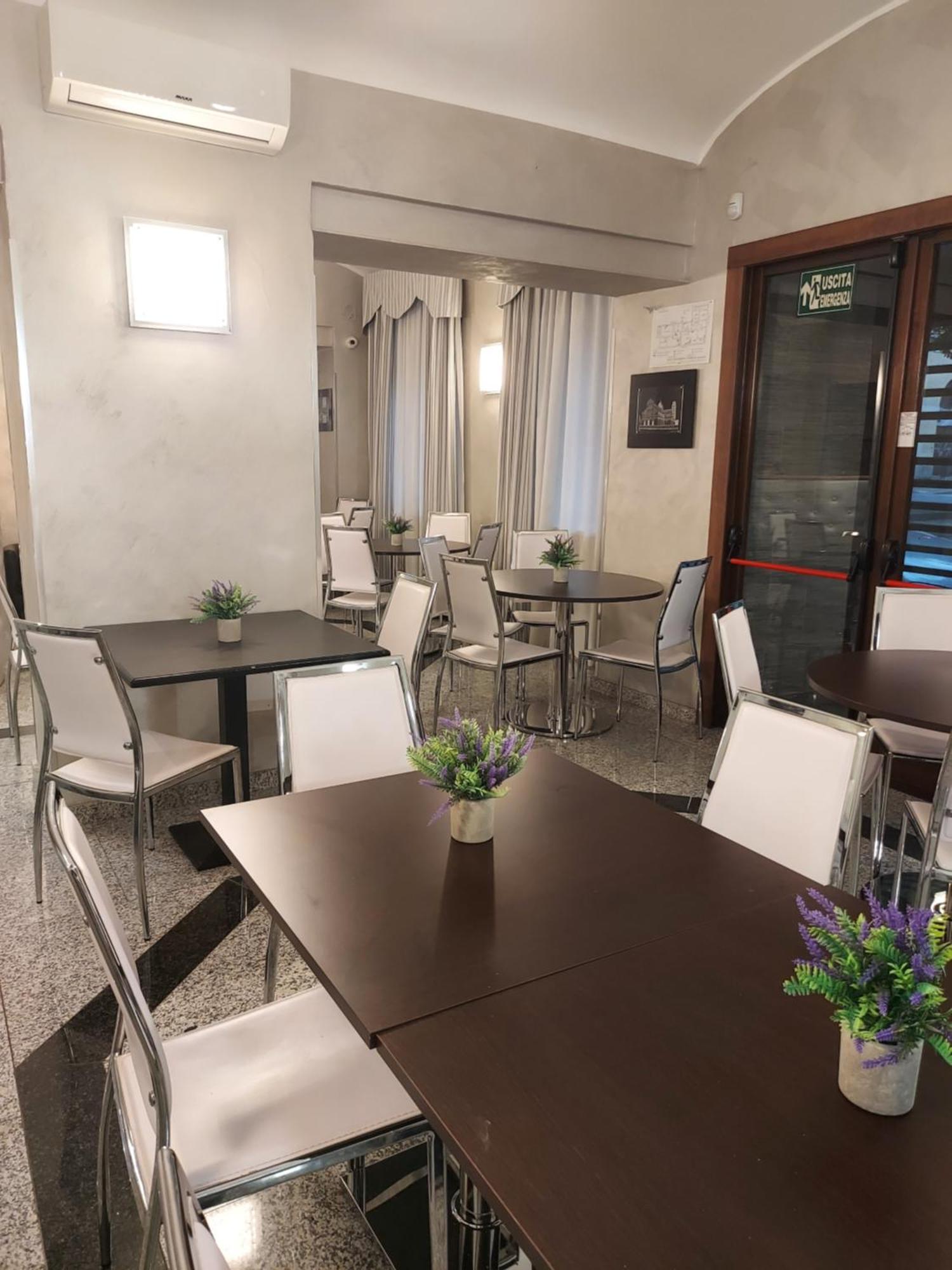 Hotel Antico Distretto Турин Экстерьер фото
