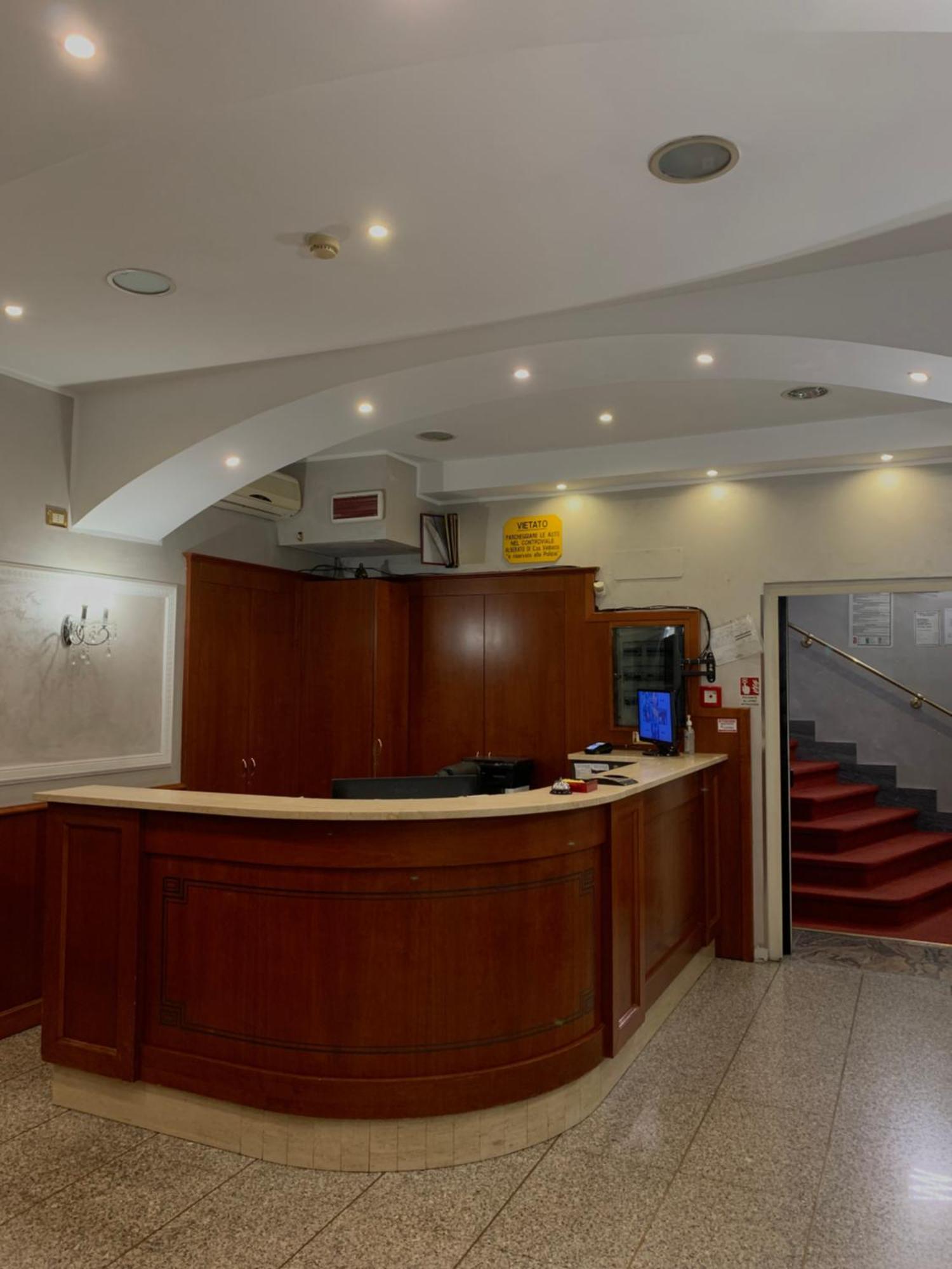 Hotel Antico Distretto Турин Экстерьер фото