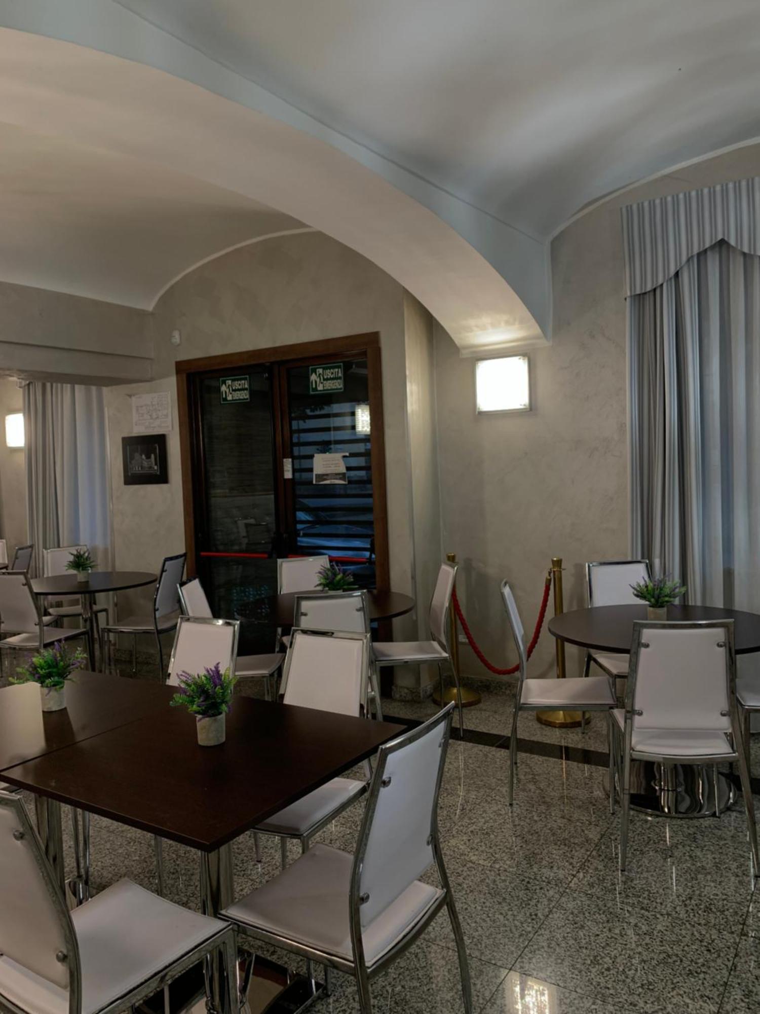 Hotel Antico Distretto Турин Экстерьер фото