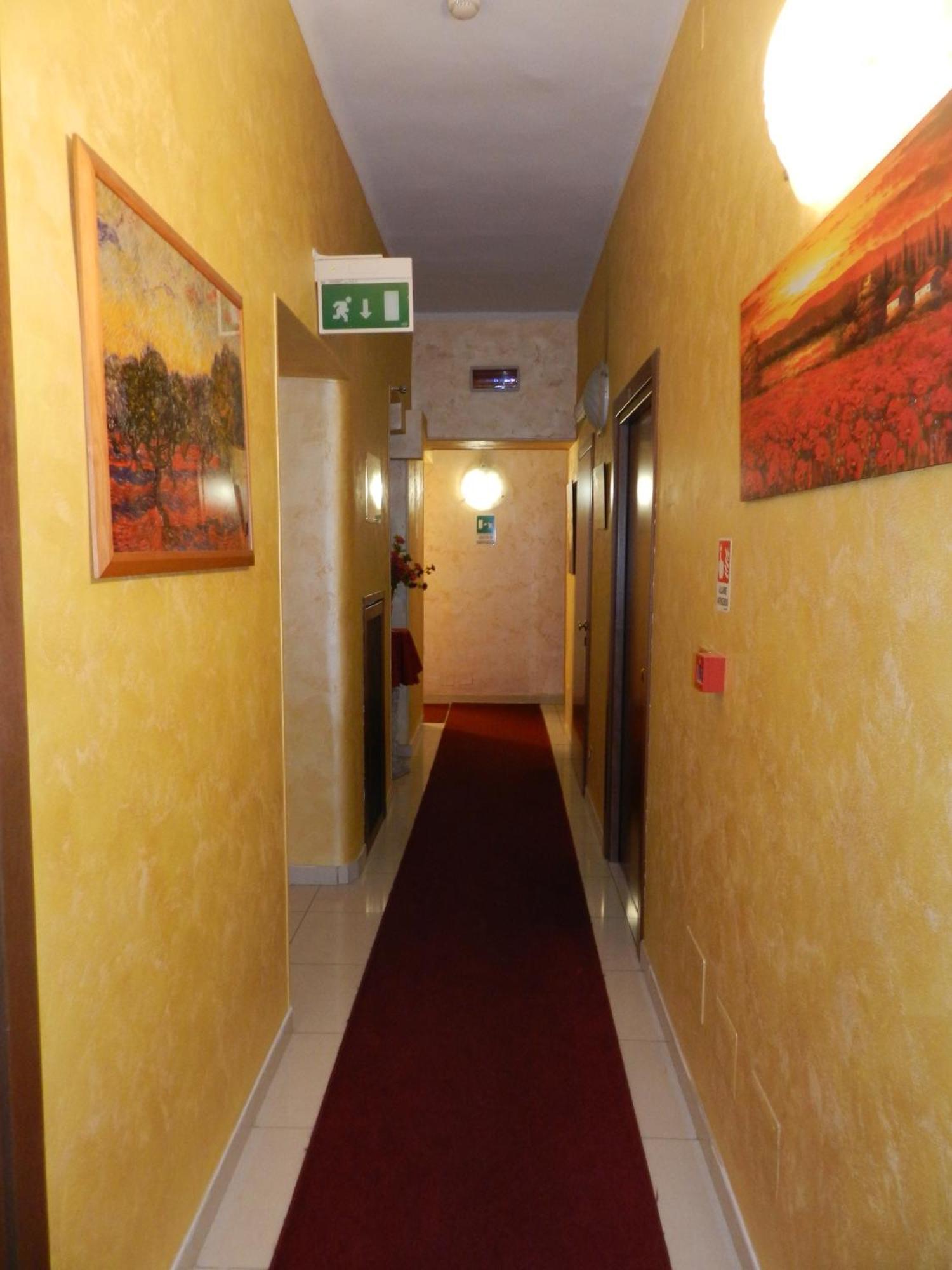 Hotel Antico Distretto Турин Экстерьер фото