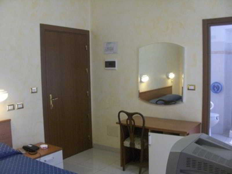 Hotel Antico Distretto Турин Экстерьер фото