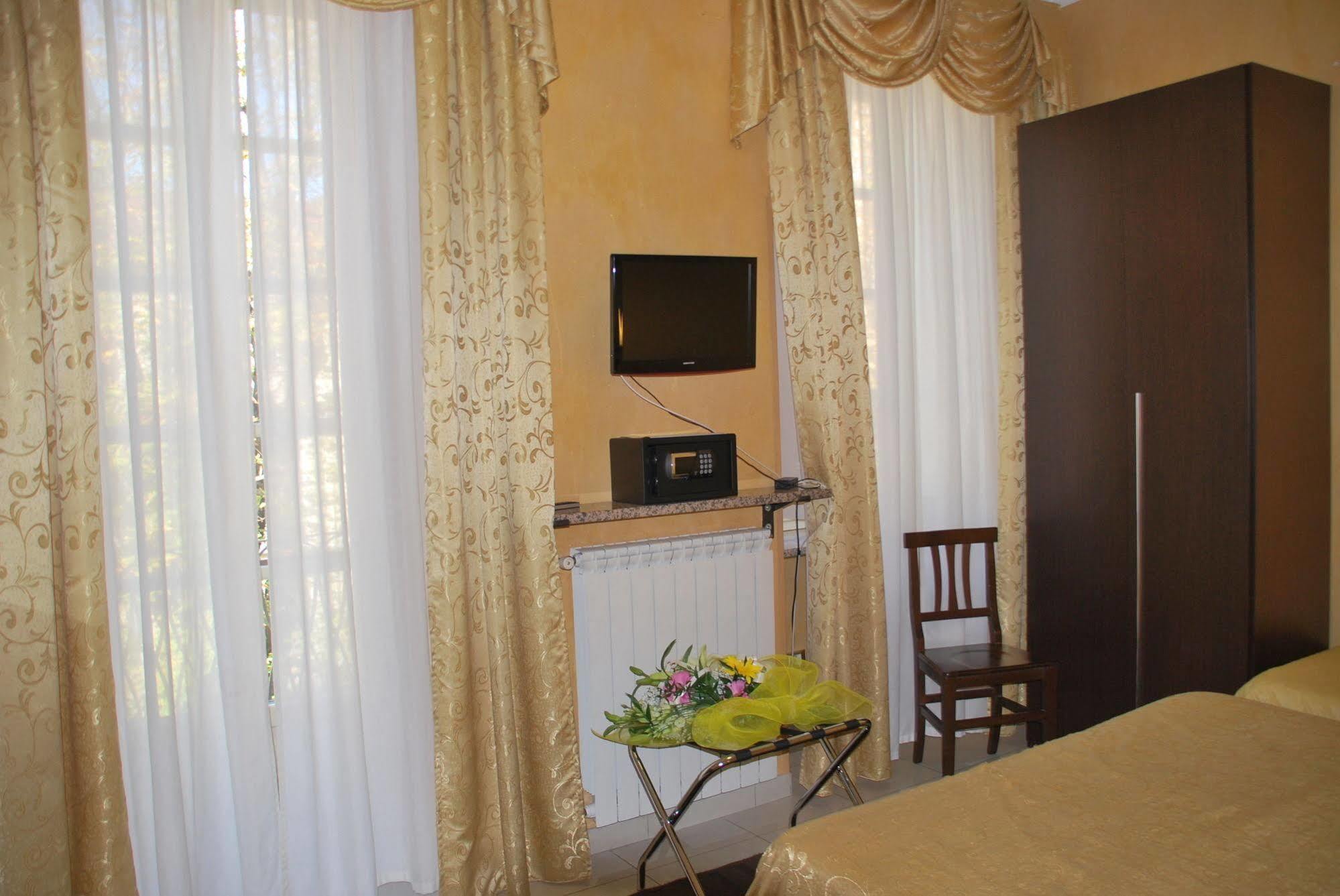 Hotel Antico Distretto Турин Экстерьер фото